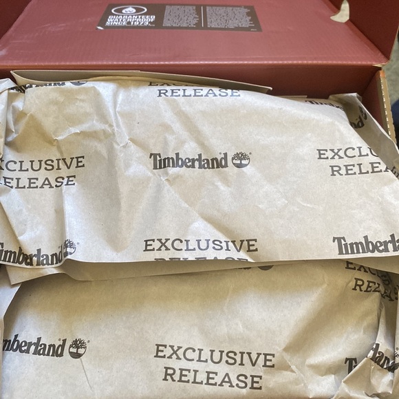 Size 5 timberland 6 style boots never worn brand new too small. Pm for more - Picture 3 of 5